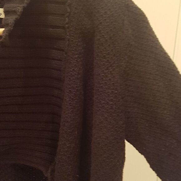 3/$20 Old Navy black cardigan woman size S - Picture 4 of 7